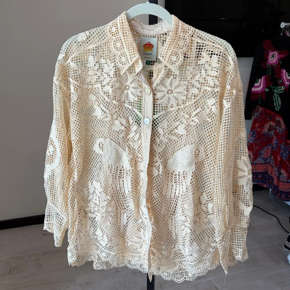 Farm Rio: Sand Landscape Guipure Shirt - Picture 8 of 13